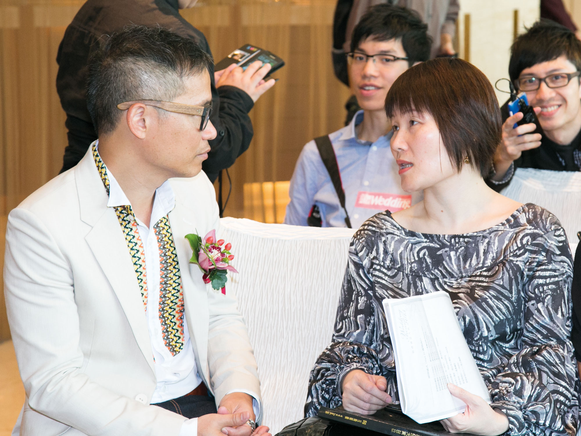 香港婚禮業商會會長關孝輝與法國婚紗攝影的Olivia Cheng交流工作心得