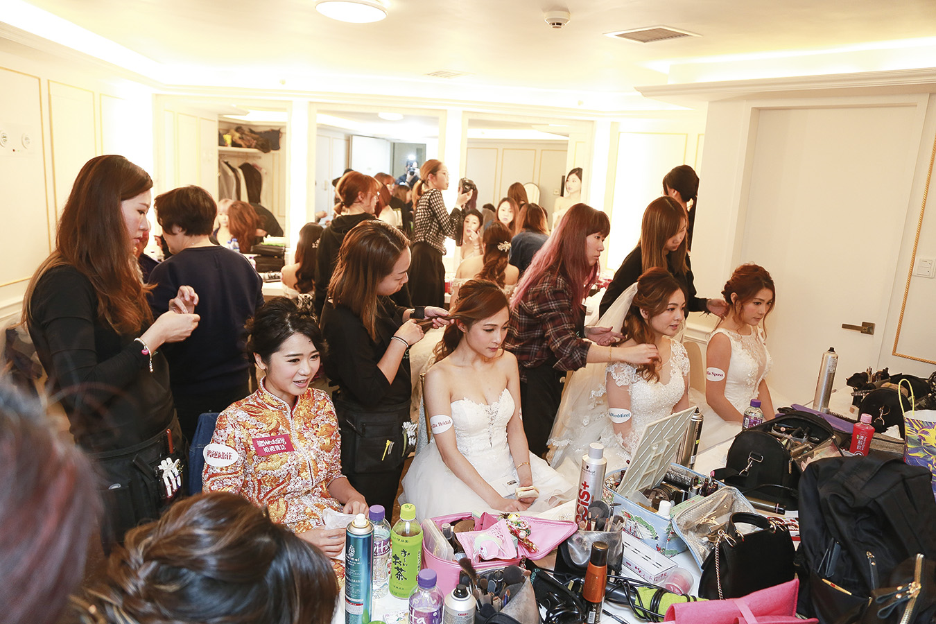 為婚紗匯演提供化妝及髮型設計的團隊女兒閣及Gingko  Makeup Service