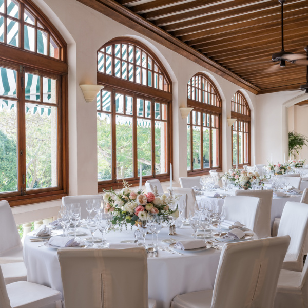 Verandah Round Tables
